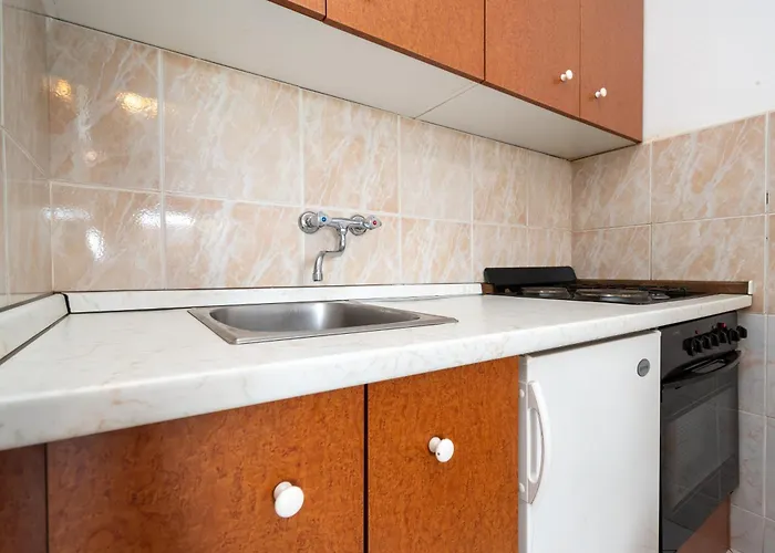 With Parking Space Povljana, Pag - 227 Апартаменты Повляна